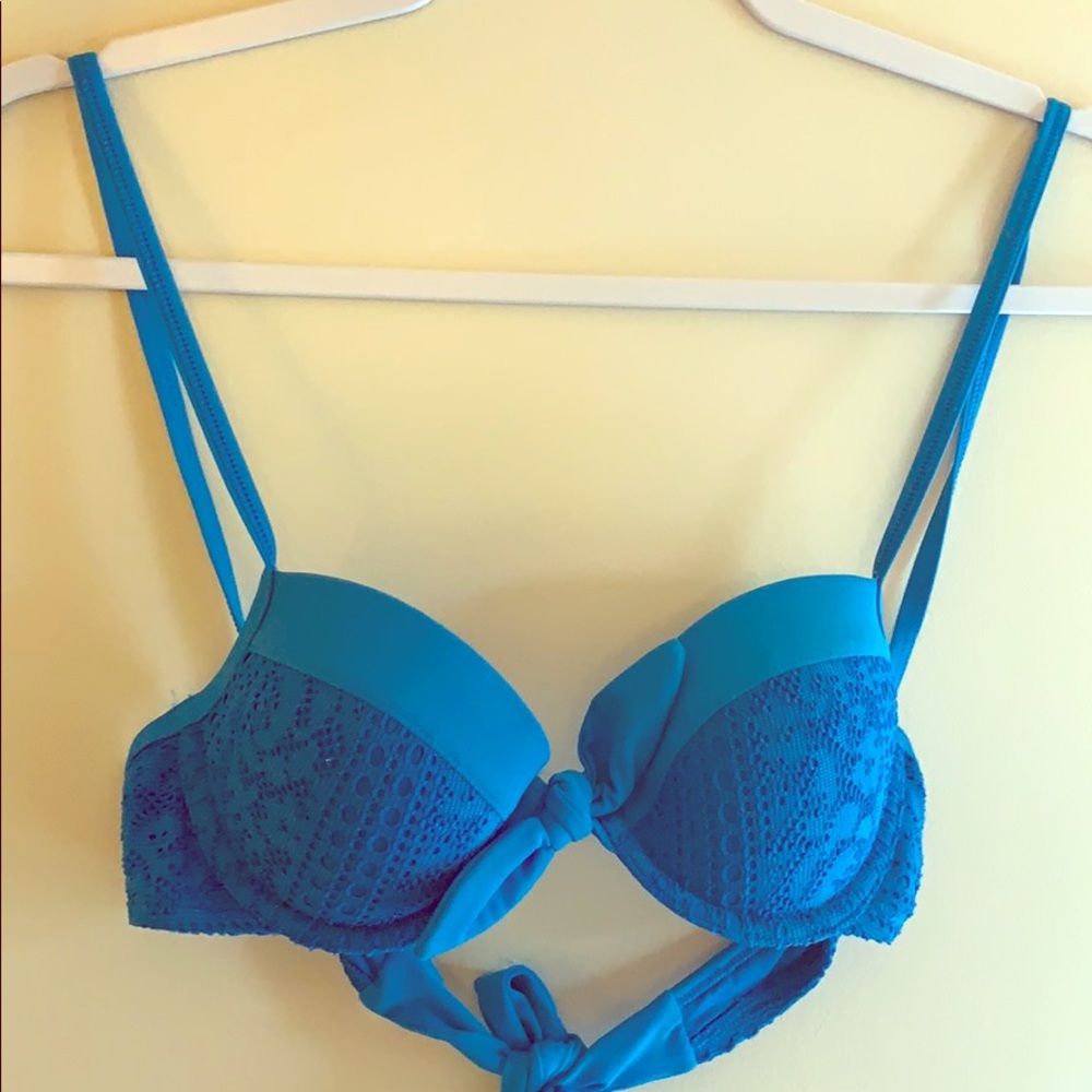 LIKE NEW Aerie push up bathing suit top